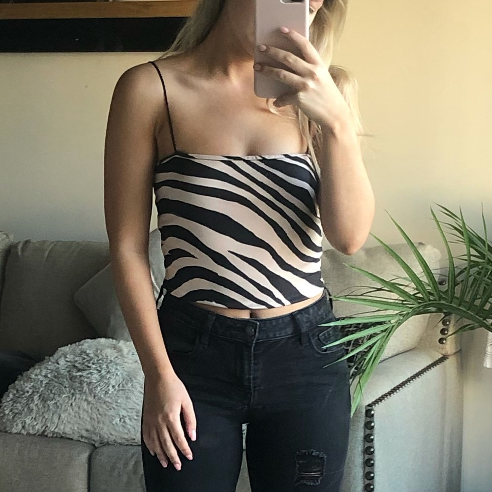 American Threads top